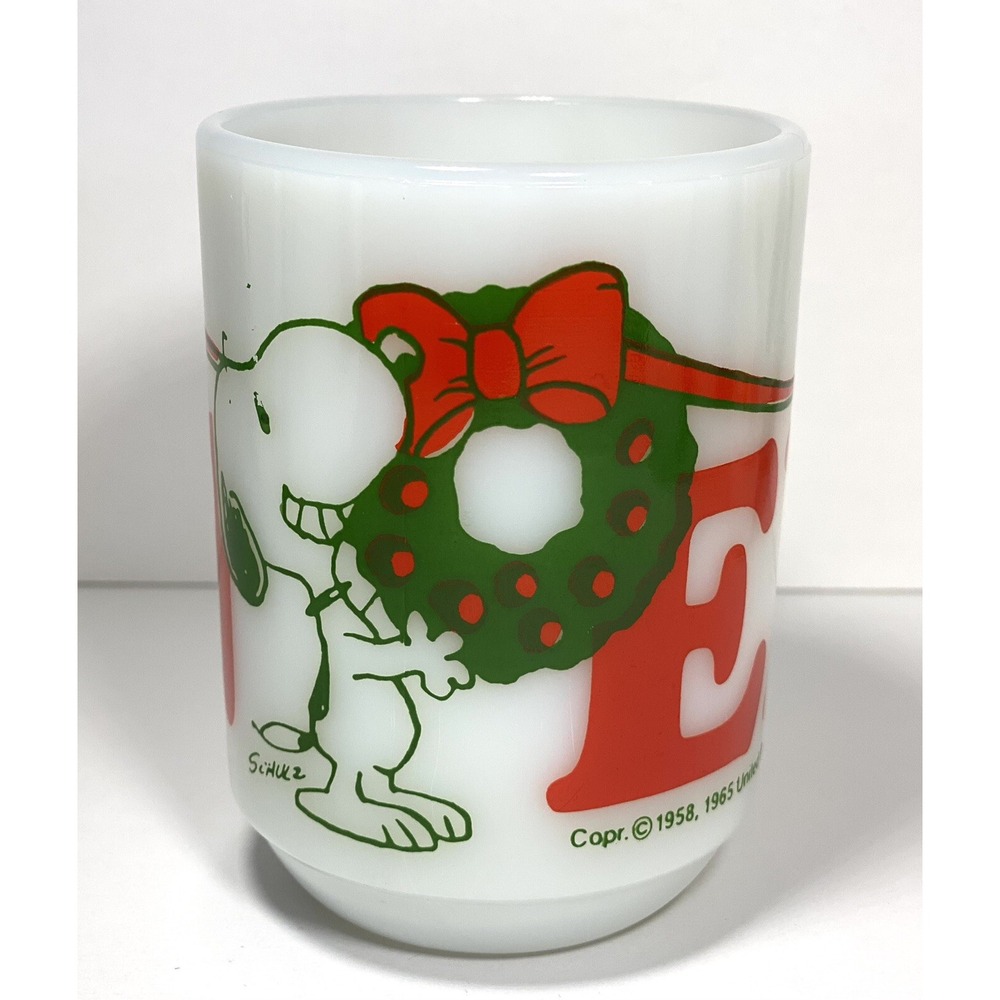Fire King SNOOPY Noel Mug Coffee Cup Anchor Hocking Christmas Peanuts